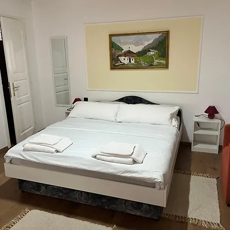 Bango Vendeghaz Hotel Heviz Exterior photo
