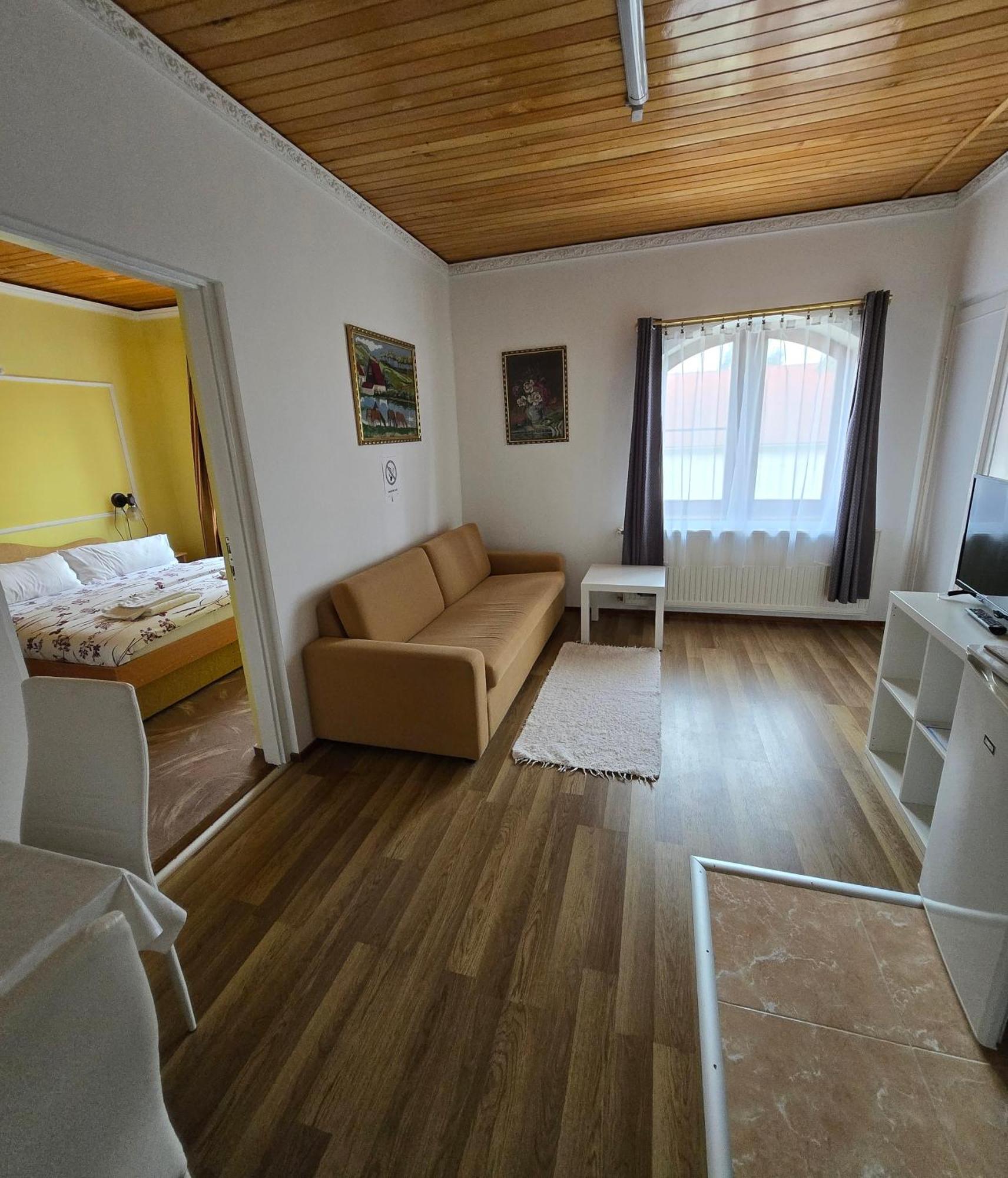 Bango Vendeghaz Penzion Hévíz